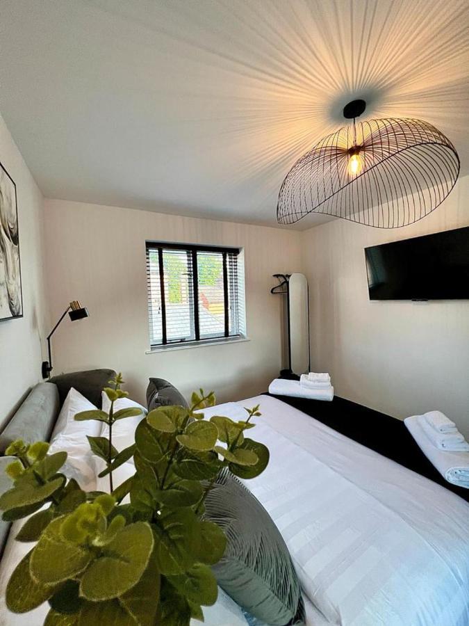 Charming 3-Bed House With 1 Parking Space Canterbury Exterior foto