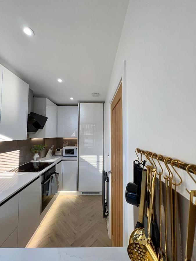 Charming 3-Bed House With 1 Parking Space Canterbury Exterior foto