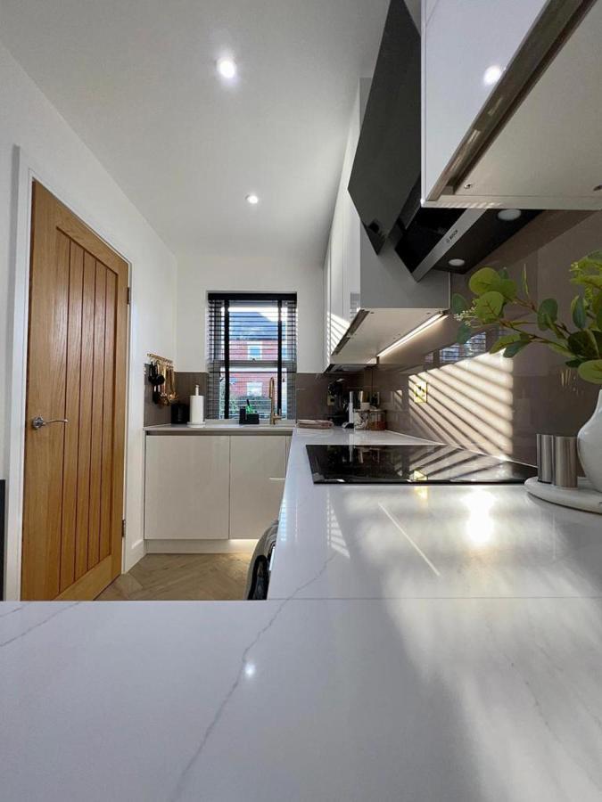 Charming 3-Bed House With 1 Parking Space Canterbury Exterior foto