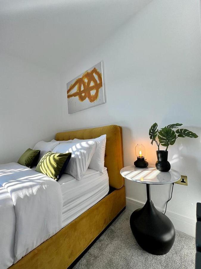 Charming 3-Bed House With 1 Parking Space Canterbury Exterior foto