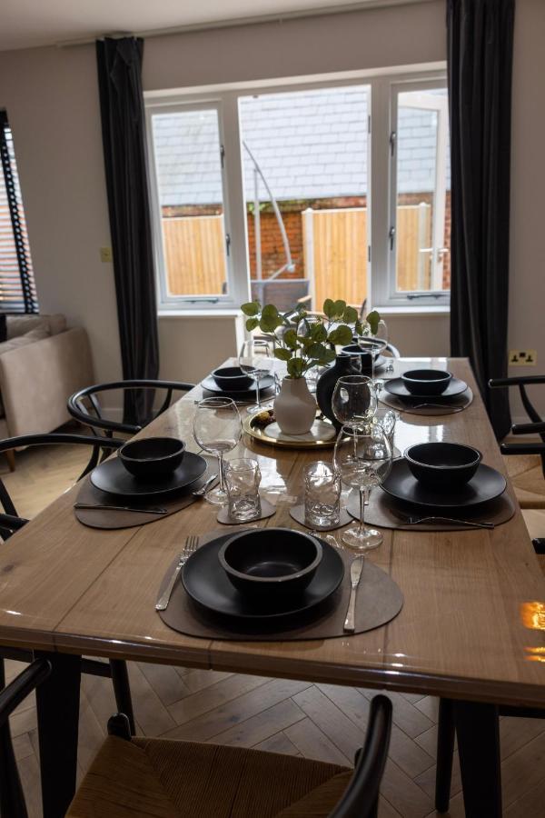 Charming 3-Bed House With 1 Parking Space Canterbury Exterior foto
