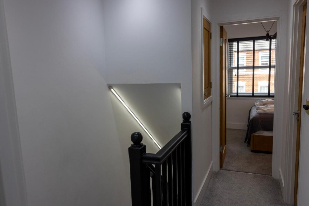 Charming 3-Bed House With 1 Parking Space Canterbury Exterior foto